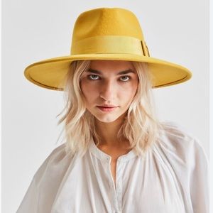 Sold Brixton Joanna Felt Hat small- NEW